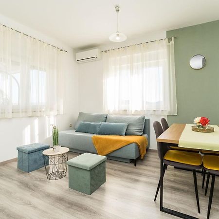 Apartments Matilda Sukošan Eksteriør billede