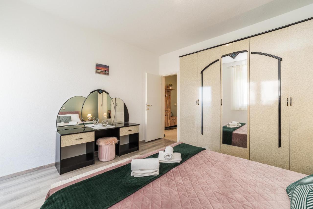 Apartments Matilda Sukošan Eksteriør billede